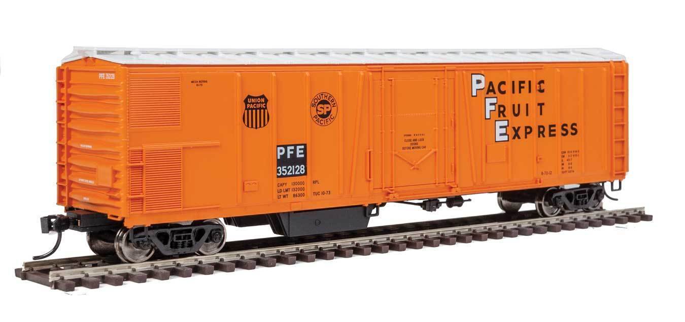 Walthers 910-3762 HO PFE 50' AAR Mechanical Refrigerator Car #352128