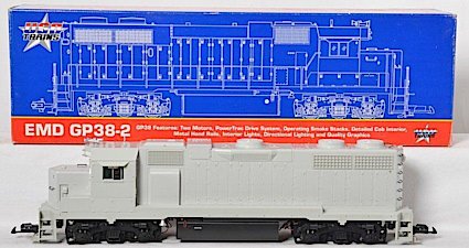 USA Trains R22200 G Undecorated GP 38-2 Powered Diesel Locomotive