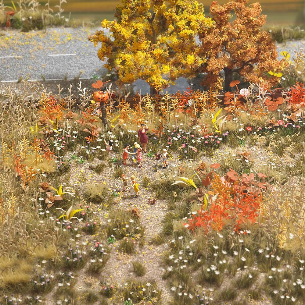 Busch 1224 HO Golden October Field Arrangement Set