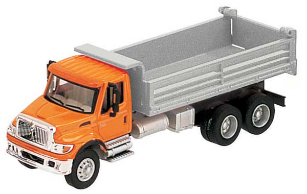 Walthers 949-11661 HO Assembled International 7600 3-Axle Heavy-Duty Dump Truck