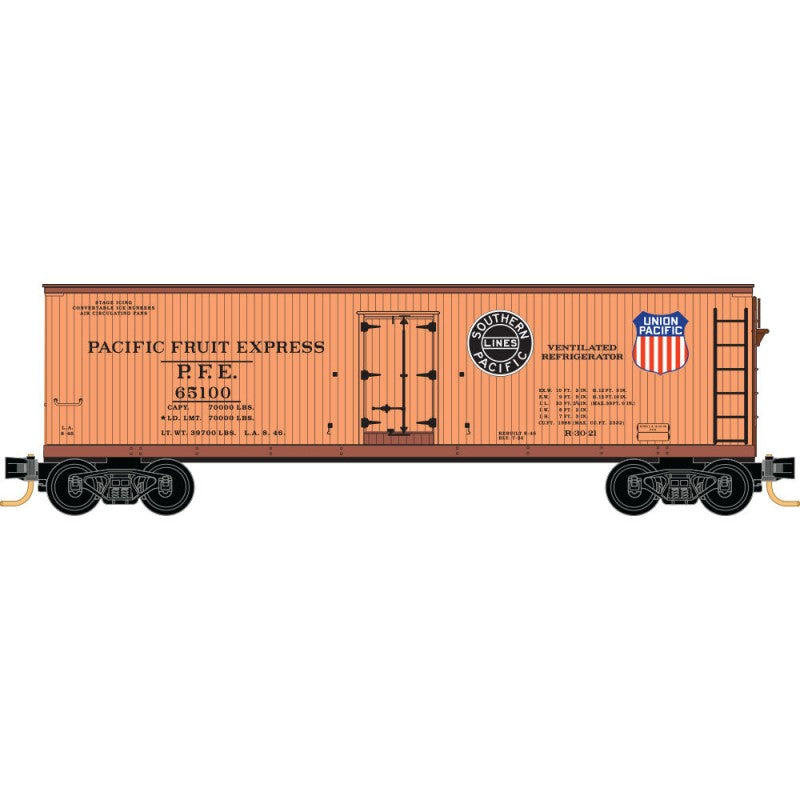 Micro-Trains 99301710 N PFE 40' Double-Sheathed Wood Reefer (Set of 16)