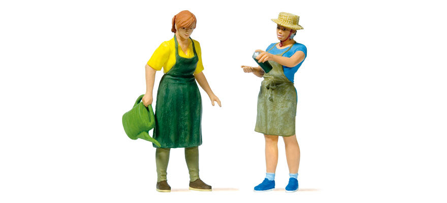 Preiser 44928 G Women Gardening Figures (Set of 2)