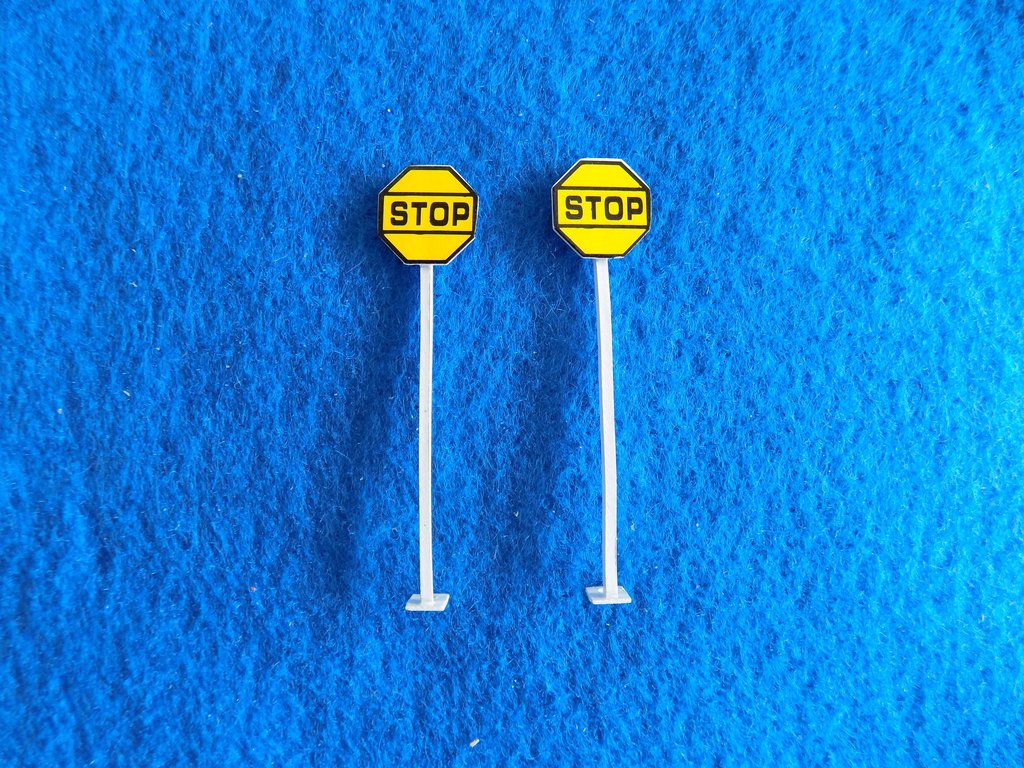 NJ International 4250 Brass Highway Signs (Pack of 2)