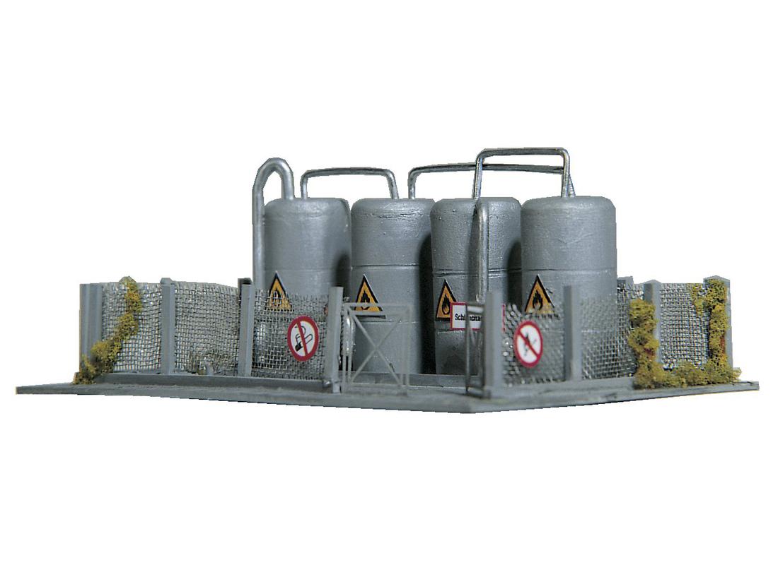 Piko 60012 N Warwick Oiltanks