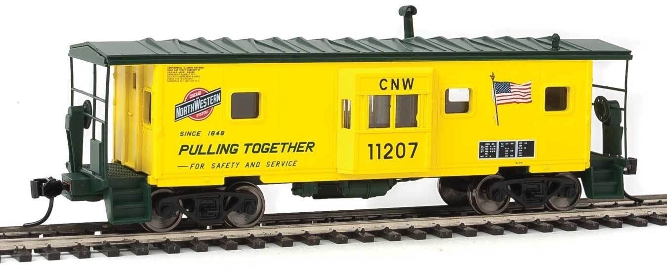 Walthers 910-8665 HO CNW International Bay Window Caboose RTR #11207