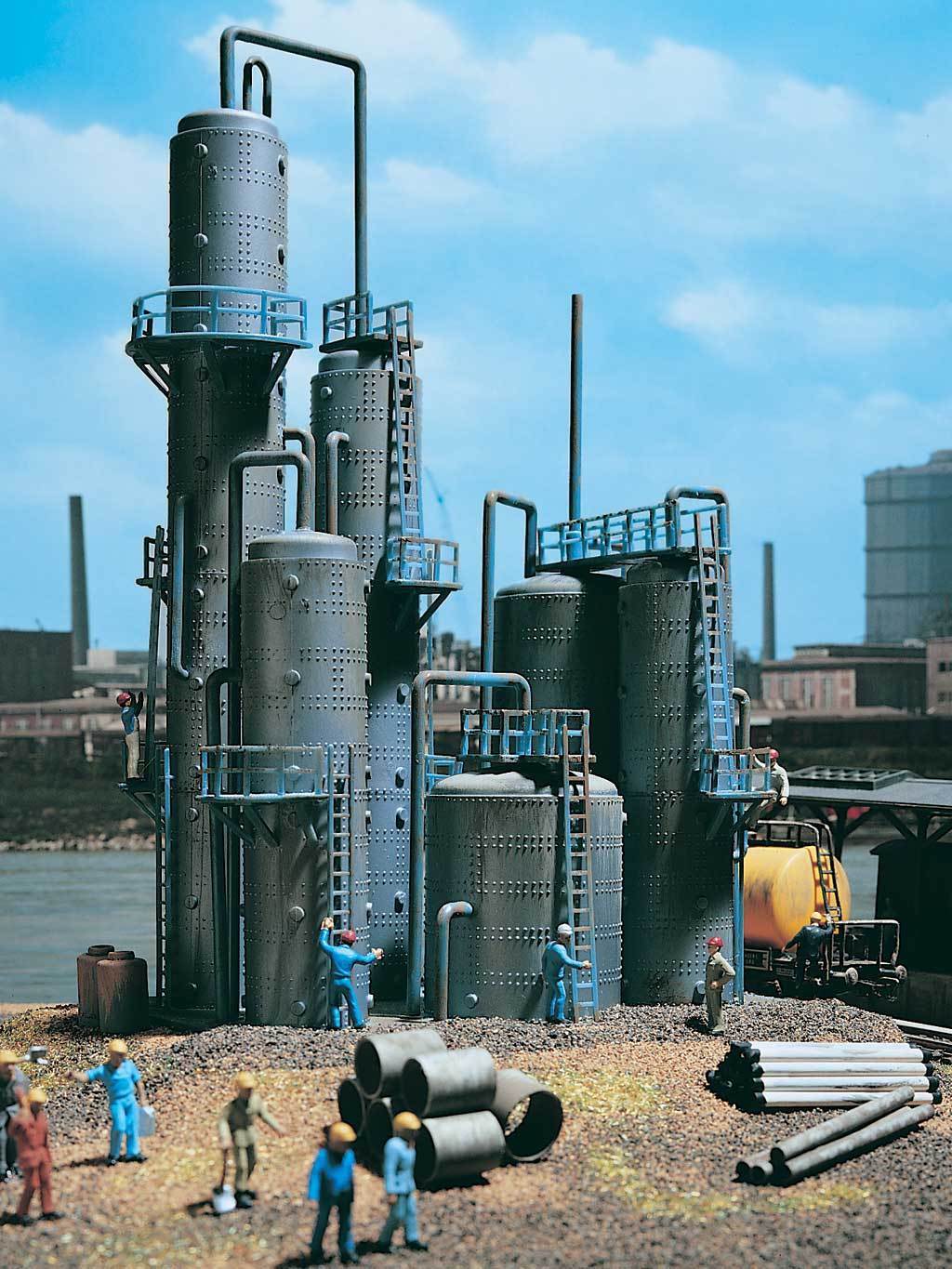 Vollmer 45525 HO Oil Refinery Building Kit