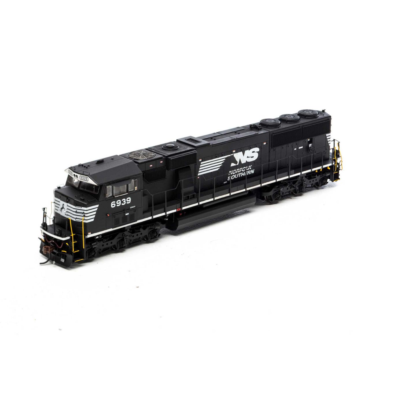 Athearn G65252 HO Norfolk Southern SD60E Diesel Locomotive w/DCC & Sound #6939