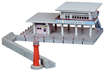 TomyTec 282129 N Fishing Port Building with Breakwater & Harbor Light Kit