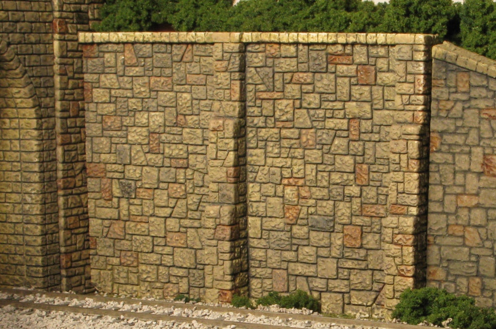 Monroe Models 108 HO Retaining Wall Random Stone (Pack of 2)