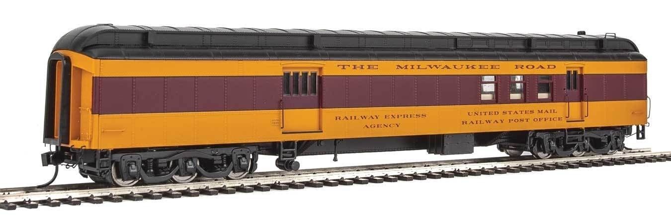 Walthers 920-17405 HO Scale Milwaukee Road 70' Heavyweight RPO Baggage Car