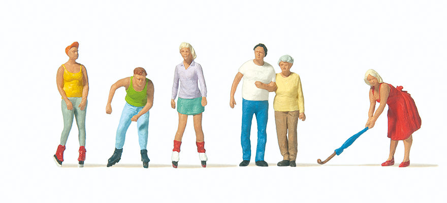 Preiser 10740 HO Skaters and Passers-By Figures (Set of 6)