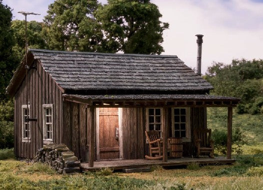 Woodland Scenics BR4955 N Built-&-Ready Rustic Cabin With LED Lighting