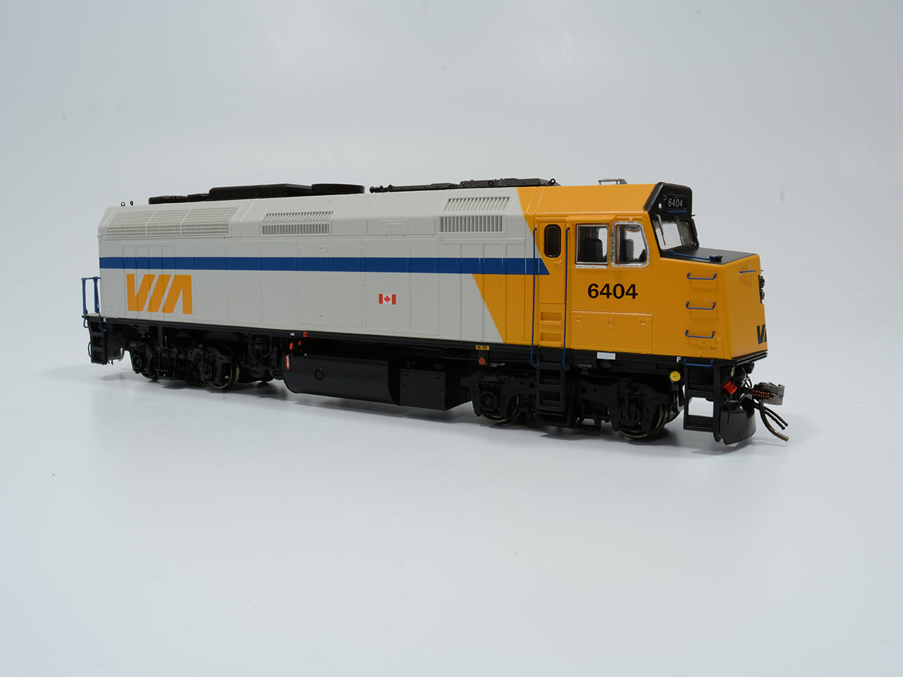 Rapido Trains 80049 HO Via Rail EMD F40PH-2D Diesel Loco Standard DC #6432