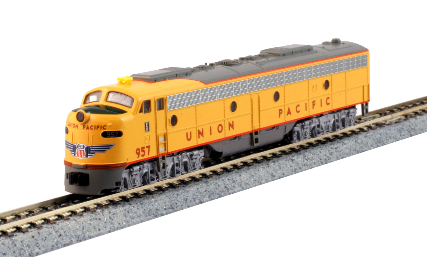 Kato 176-5317 N Union Pacific Nose Herald EMD E9A Diesel Locomotive #957