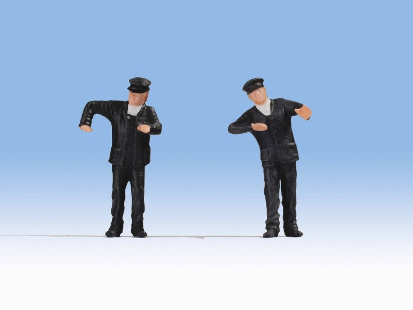 Noch 17810 O Engine Drivers Steam Locomotive Figures (Set of 2)