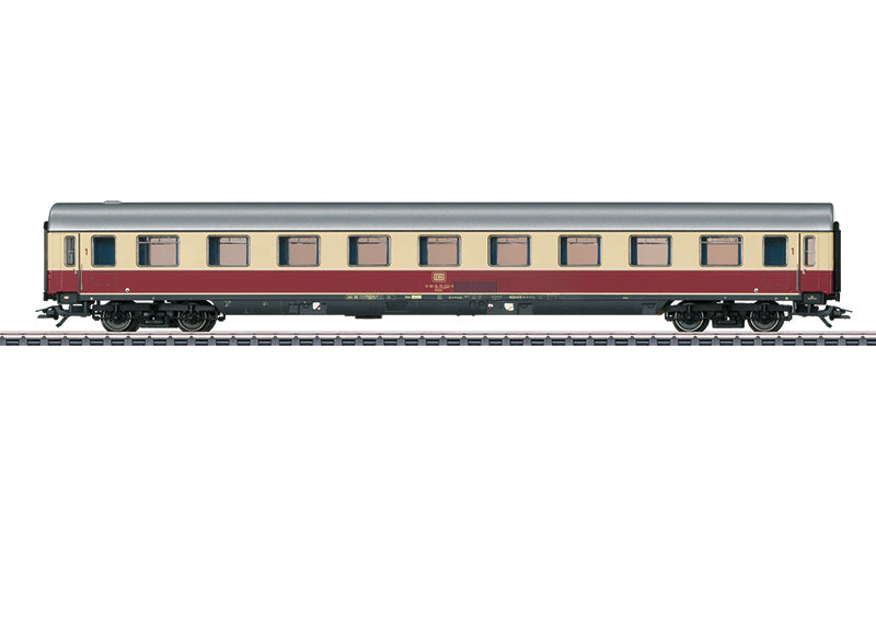 Marklin 43862 HO Deutsche Bahn 1st Class Passenger Car