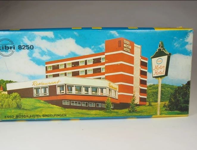 Kibri 8250 Kibri B-8250 HO Esso Motor Hotel Building Kit
