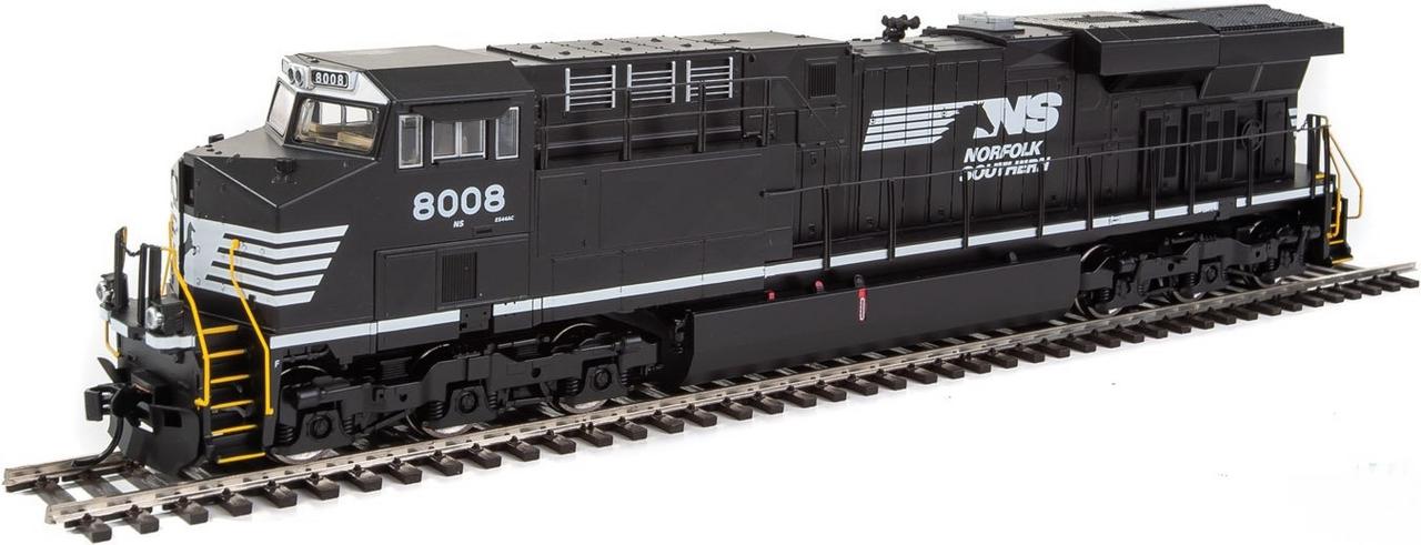 Walthers 910-20179 HO Norfolk Southern ES44AC GEVO Diesel Loco #8008