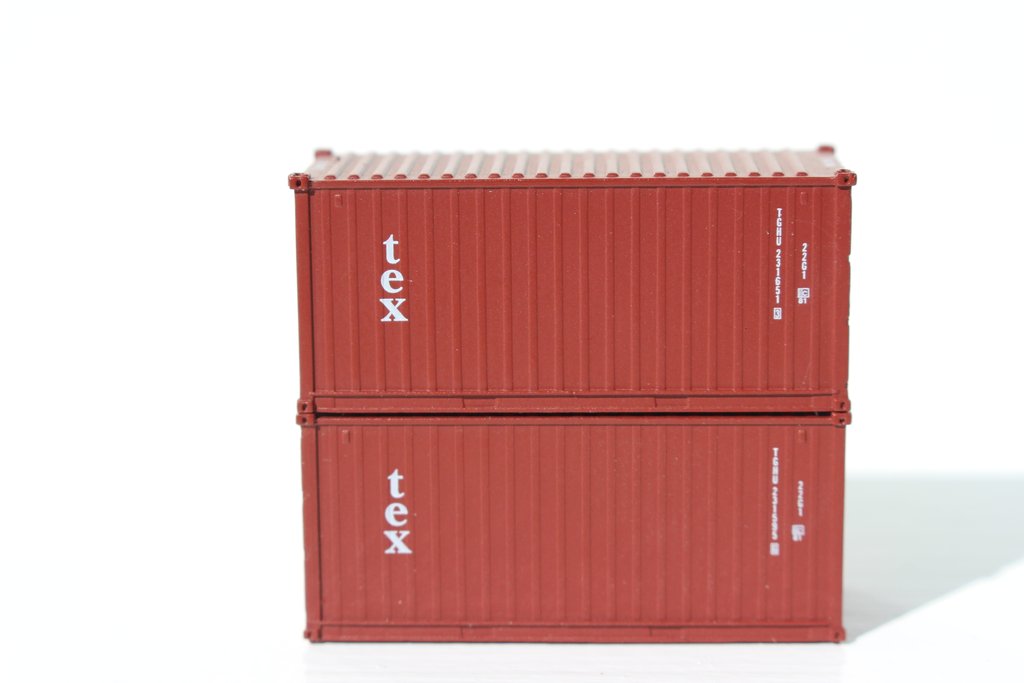 JTC Model Trains 205335 N TEX Kien Hung Lease 20' Std Corrugated-Side Containers