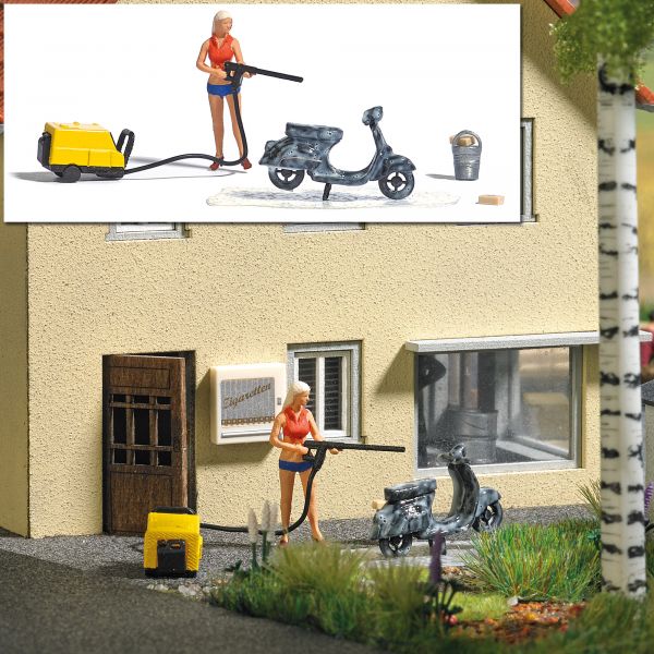 Busch 7833 HO Scooter Wash Action-Set