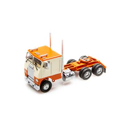 Athearn 78756 HO Custom Truck Freightliner with 3 Axle