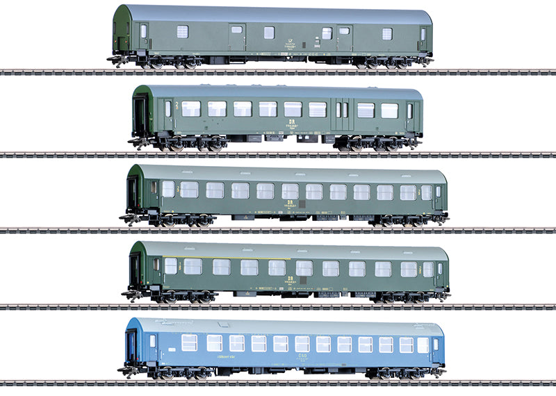 Marklin 42982 HO GDR German State Railroad Passenger Car Set