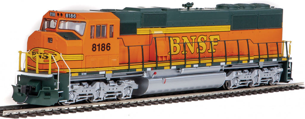 Walthers 910-19716 HO Santa Fe EMD SD60M Diesel Locomotive #8186