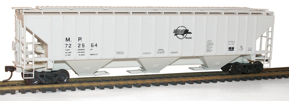 Accurail 6531 HO Missouri Pacific Pullman-Standard 4750 Covered Hopper #722564