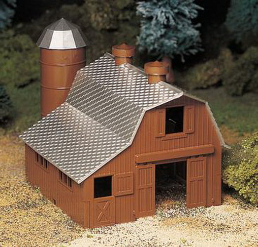Bachmann 45602 O Plasticville Dairy Barn Classic Building Kit