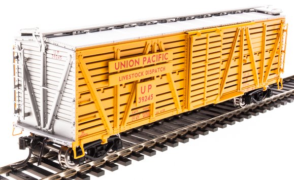 Broadway Limited 4579 HO Union Pacific Armour Yellow Stock Car w/Cattle Sounds