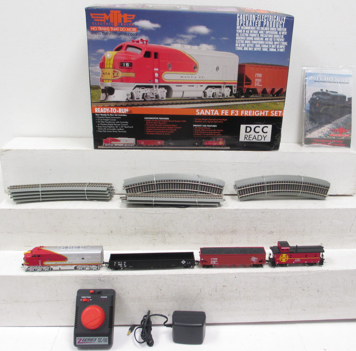 MTH 81-4001-0 HO Santa Fe F-3 Diesel Ready to Run Deluxe Freight Train Set