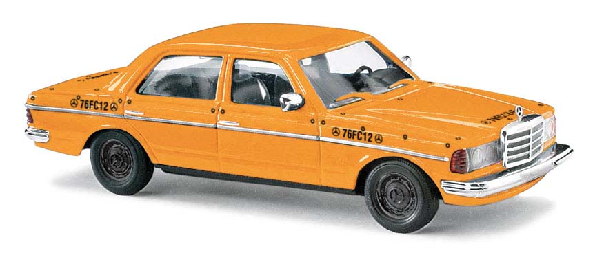 Busch 46873 HO 1977 Mercedes-Benz W123 Orange Crashtest Limousine