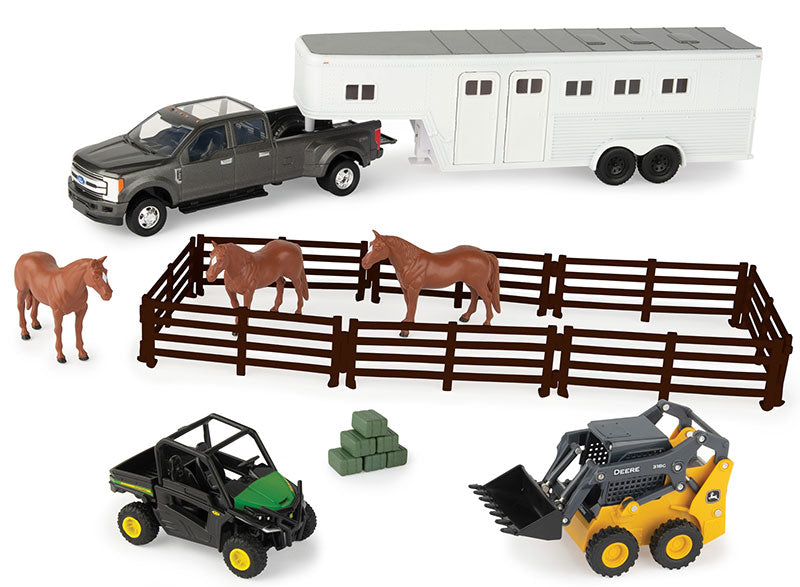 Ertl 47247 1:32 Ford F-350 Quad Cab Pickup Truck with Horse Trailer Playset