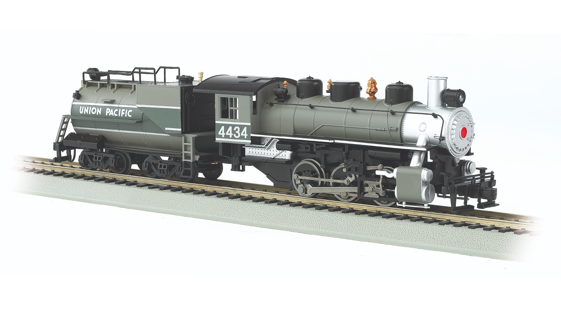 Bachmann 50715 HO UP USRA 0-6-0 Steam Locomotive & Vanderbilt Tender #4434