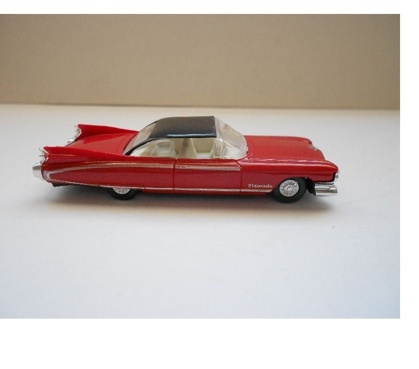 Praline 5101 HO Scale Cadilliac 59 Hardtop
