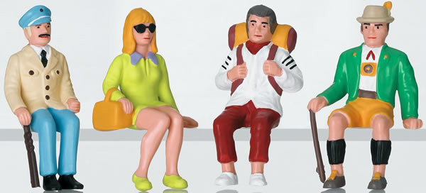 LGB 53007 G Seated Tourist Figure Set (Set of 4)