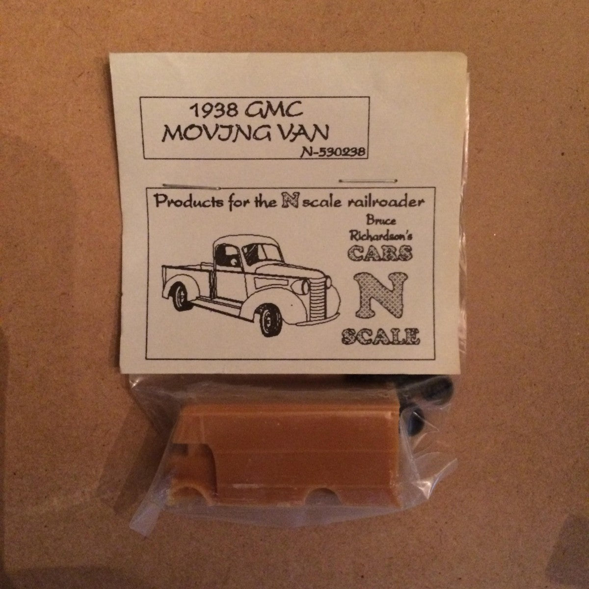 Bruce Richardson 530238 '38 GMC Moving Van Resin Kit