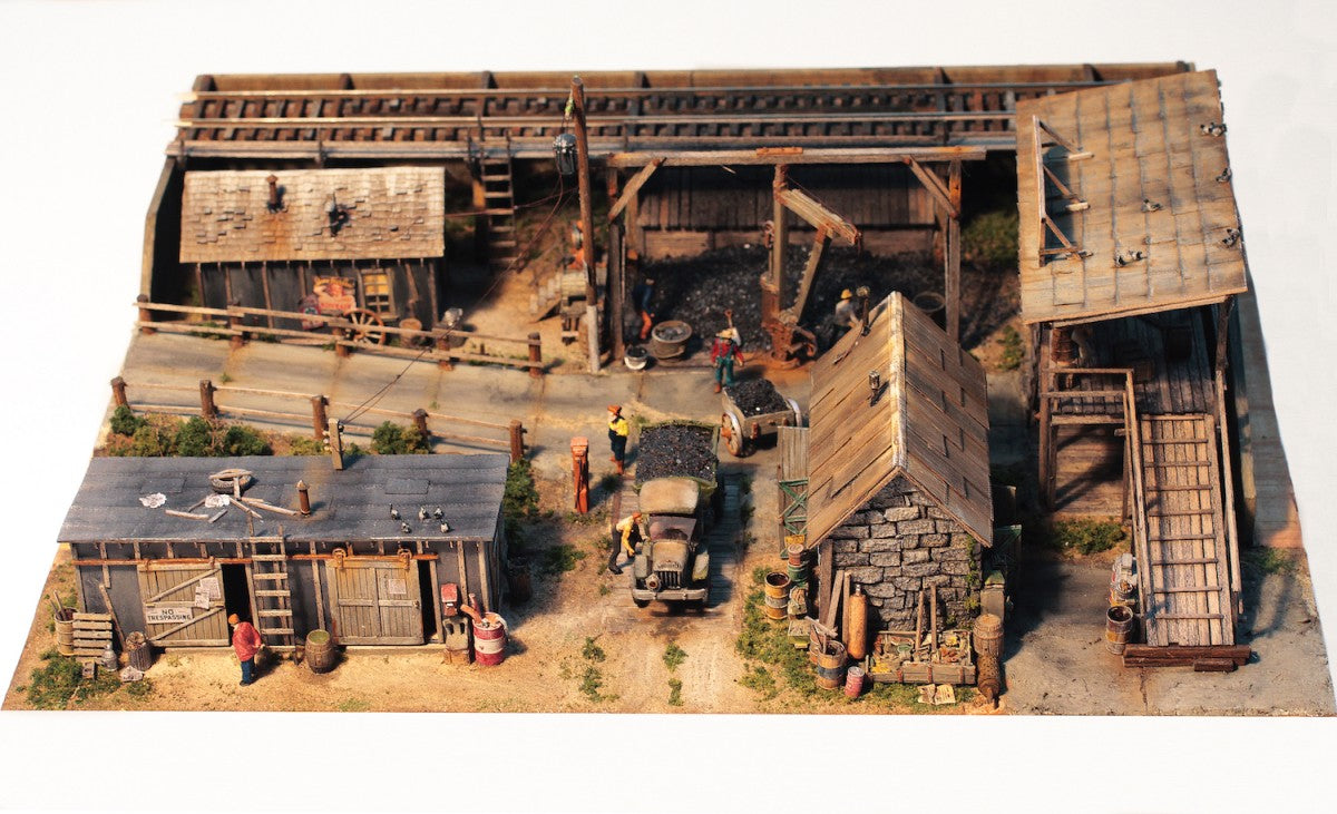 Fine Scale Miniatures 19 HO The IM Dunn Coal Yard Kit
