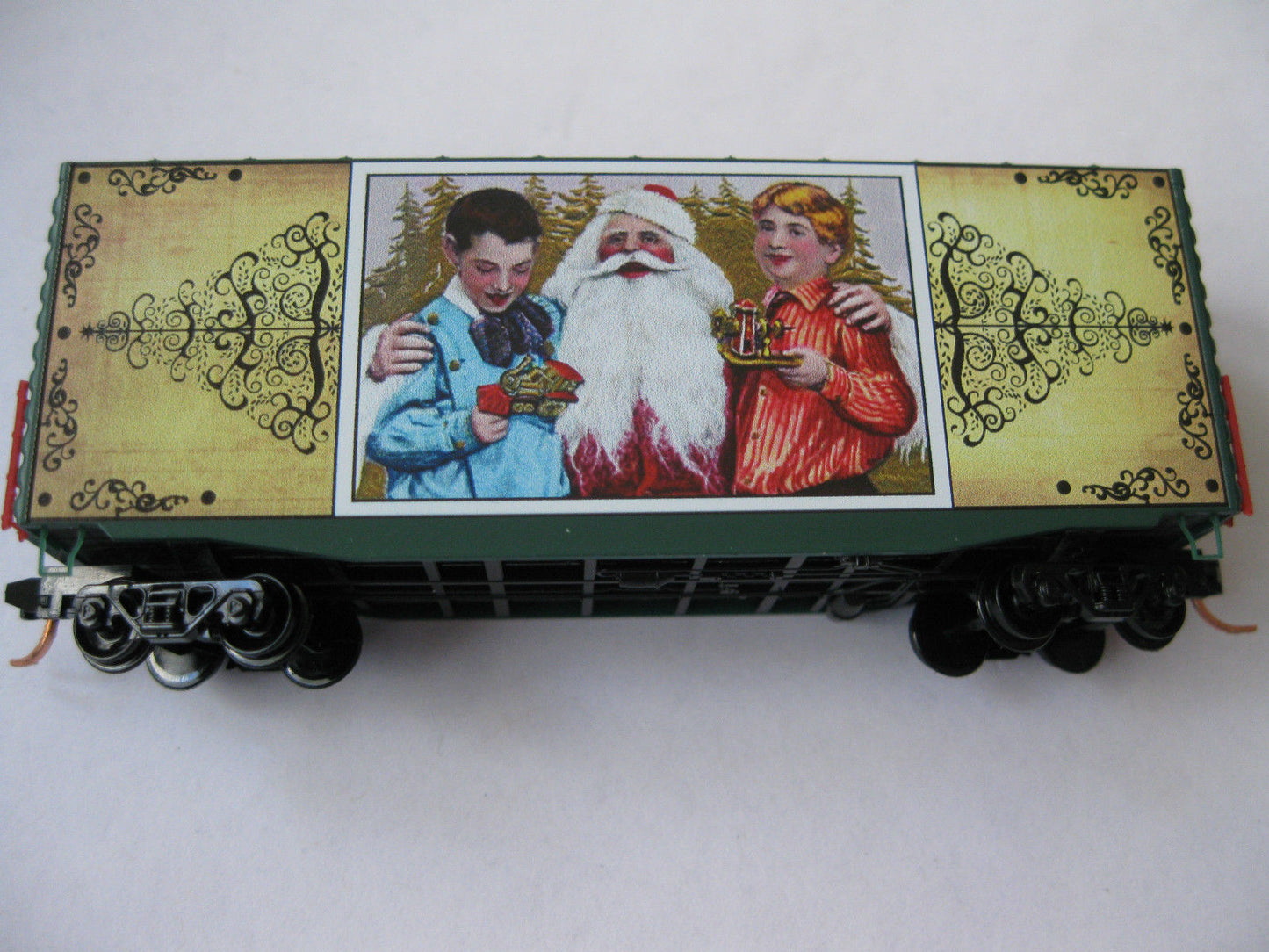 Micro-Trains 10100816 N Christmas Postcard 40' Single Door Hi-Cube Boxcar #6