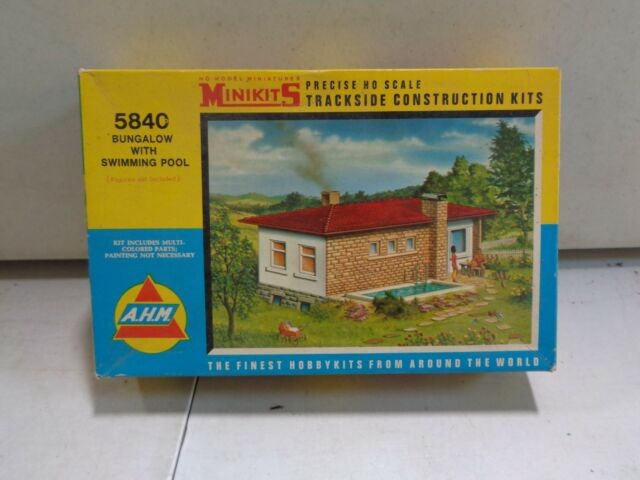 AHM 5840 HO Bungalow with Swimming Pool Building Kit