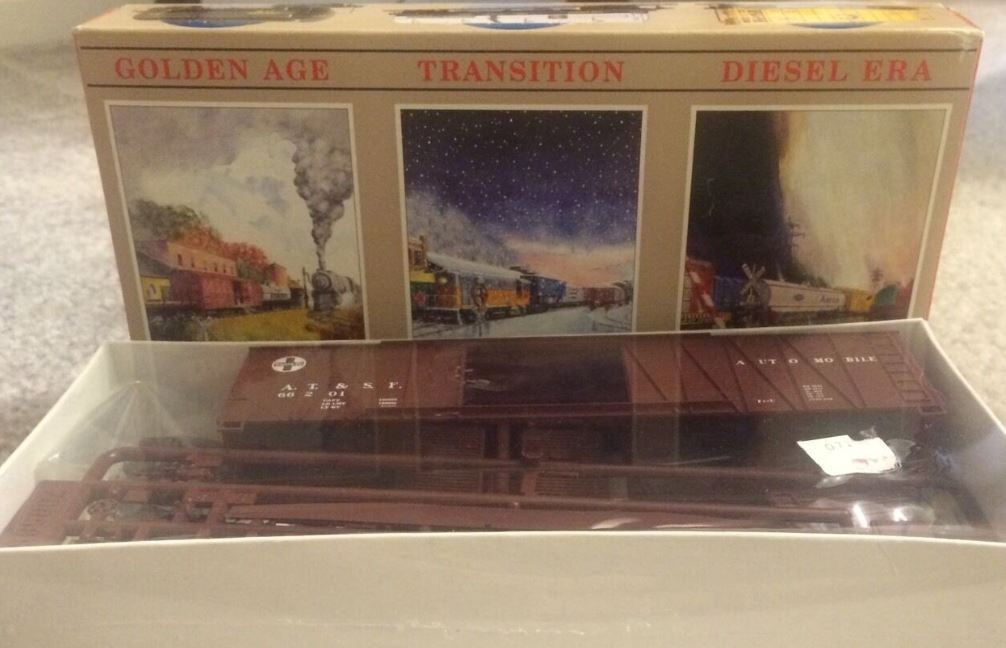 Walthers 932-5856 HO 50' DD OB Auto Box Car Santa Fe #66201