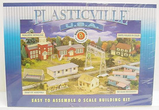 Bachmann 45614 O Plasticville Town Hall W/Flag Pole & Flag Building Kit
