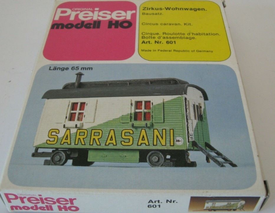 Preiser 601 HO Sarrasani Circus Caravan Plastic Model Kit