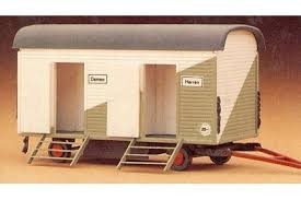 Preiser 606 HO Circus Sarrasani Toilet Carriage Plastic Model Kit
