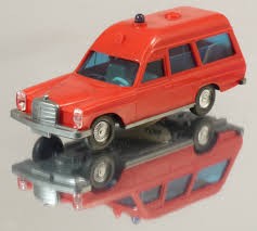 Wiking 60718 HO Fire Department Ambulance