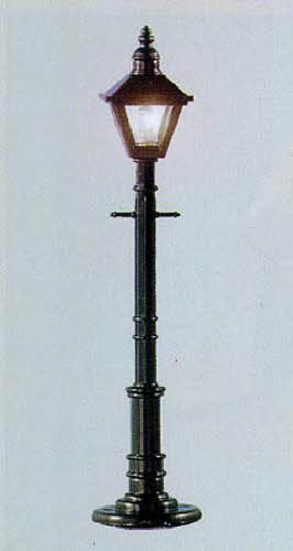 Model Power 6076 O Scale Square Head Gas Lamp Posts (Set of 3)