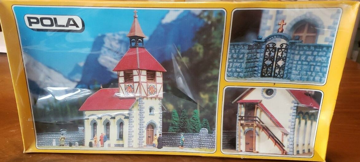 Pola 607 HO Village Church Building Kit