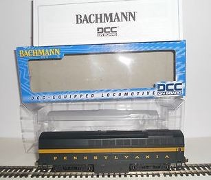 Bachmann 61902 HO Scale Pennsylvania RR RF16 B-Unit Diesel Locomotive w/ DCC