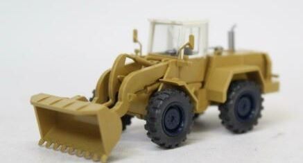 Wiking 65122 HO Radlader Tractor w/ Bucket Model
