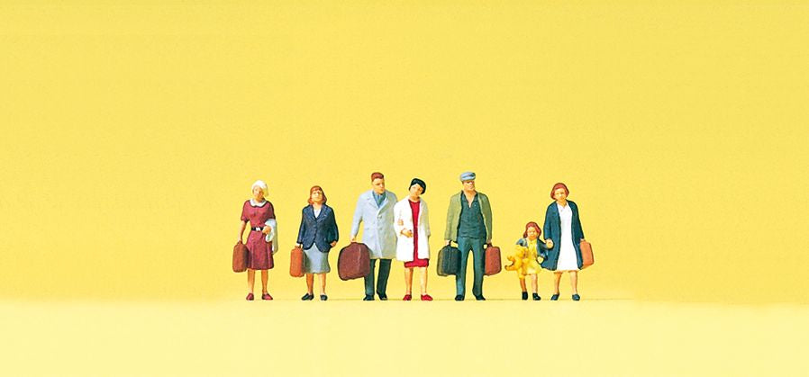 Preiser 79188 N Walking Travelers #1 Figures (Set of 7)